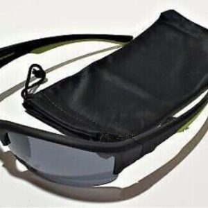 Foster Grant MENS Sunglasses Wrap Around Flexible Style. SLASH BLK SPORT (SFGA15